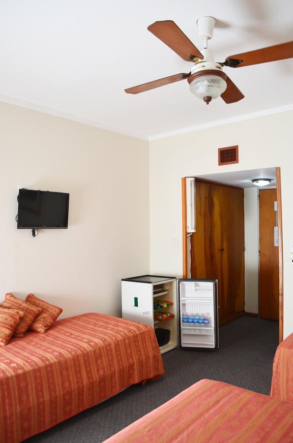 Hotel Huemul General Roca Dış mekan fotoğraf