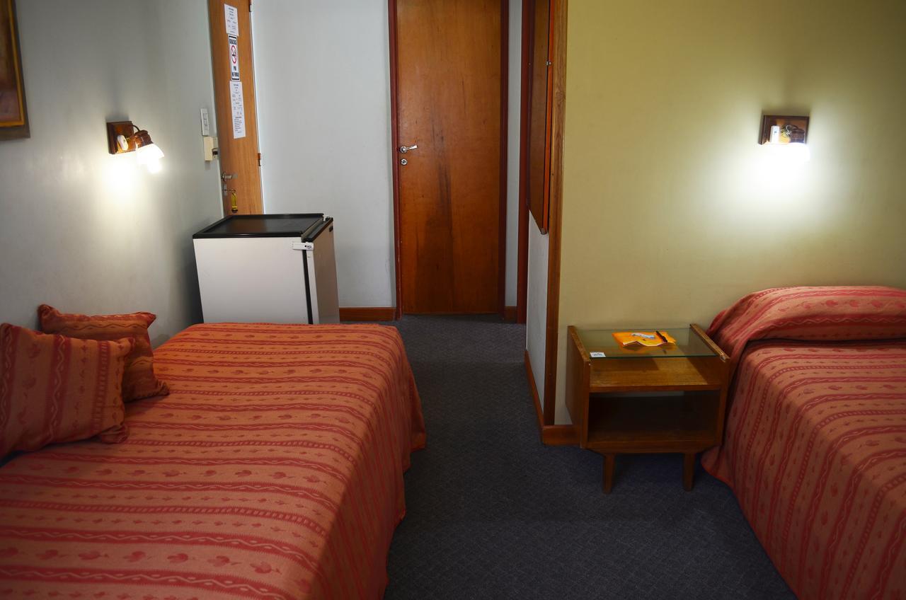 Hotel Huemul General Roca Dış mekan fotoğraf