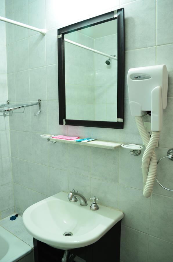 Hotel Huemul General Roca Dış mekan fotoğraf