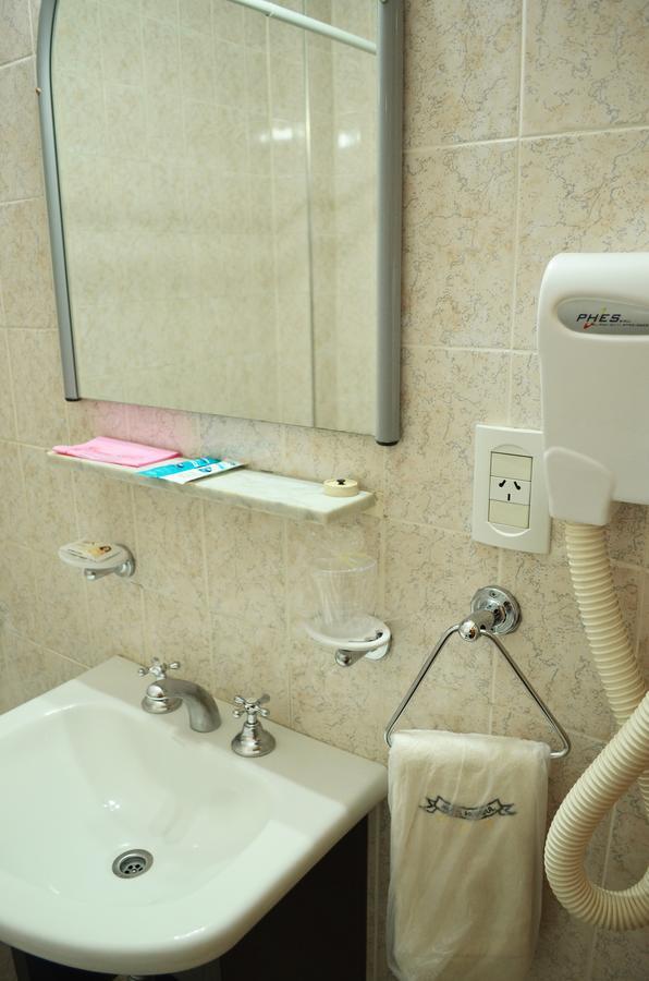 Hotel Huemul General Roca Dış mekan fotoğraf